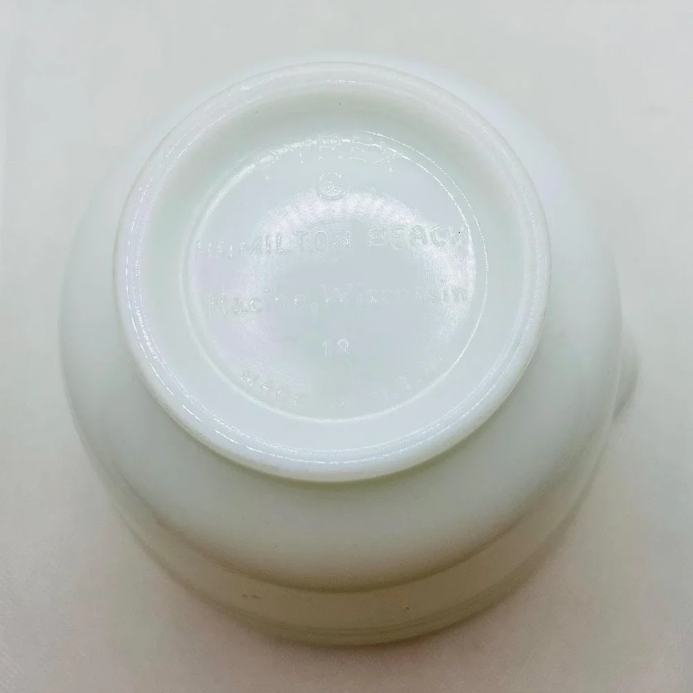 Vintage Pyrex Hamilton Beach Ribbed Mixing Bowl Opal White‎ Milk Glass Retro